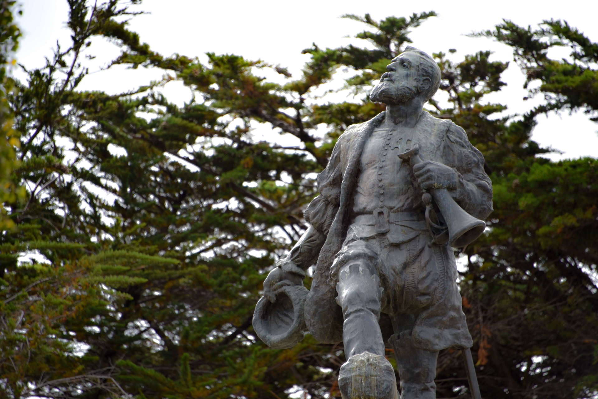 magellan-memorial-punta-arenas