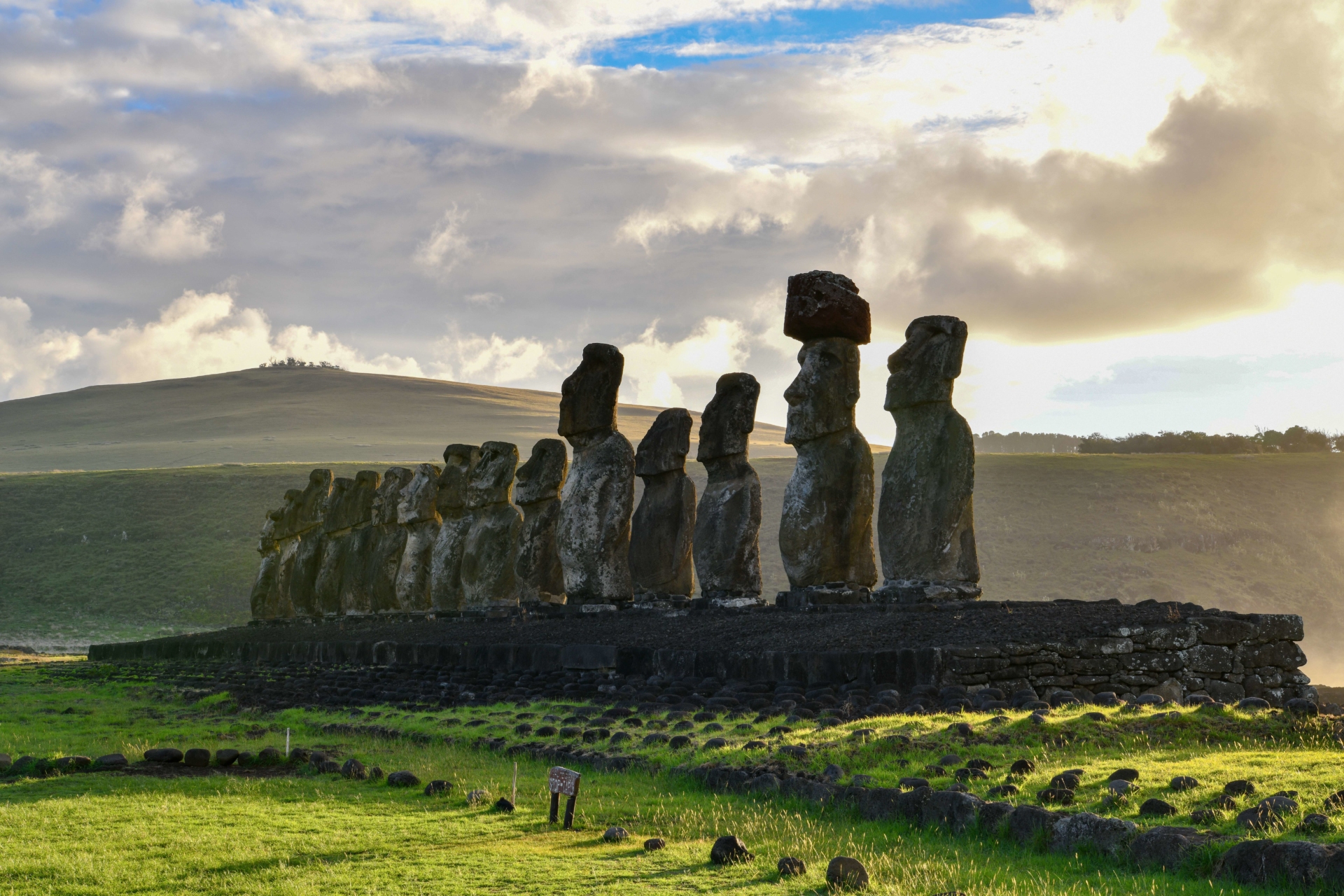 rapa-nui-statues-ile-paques