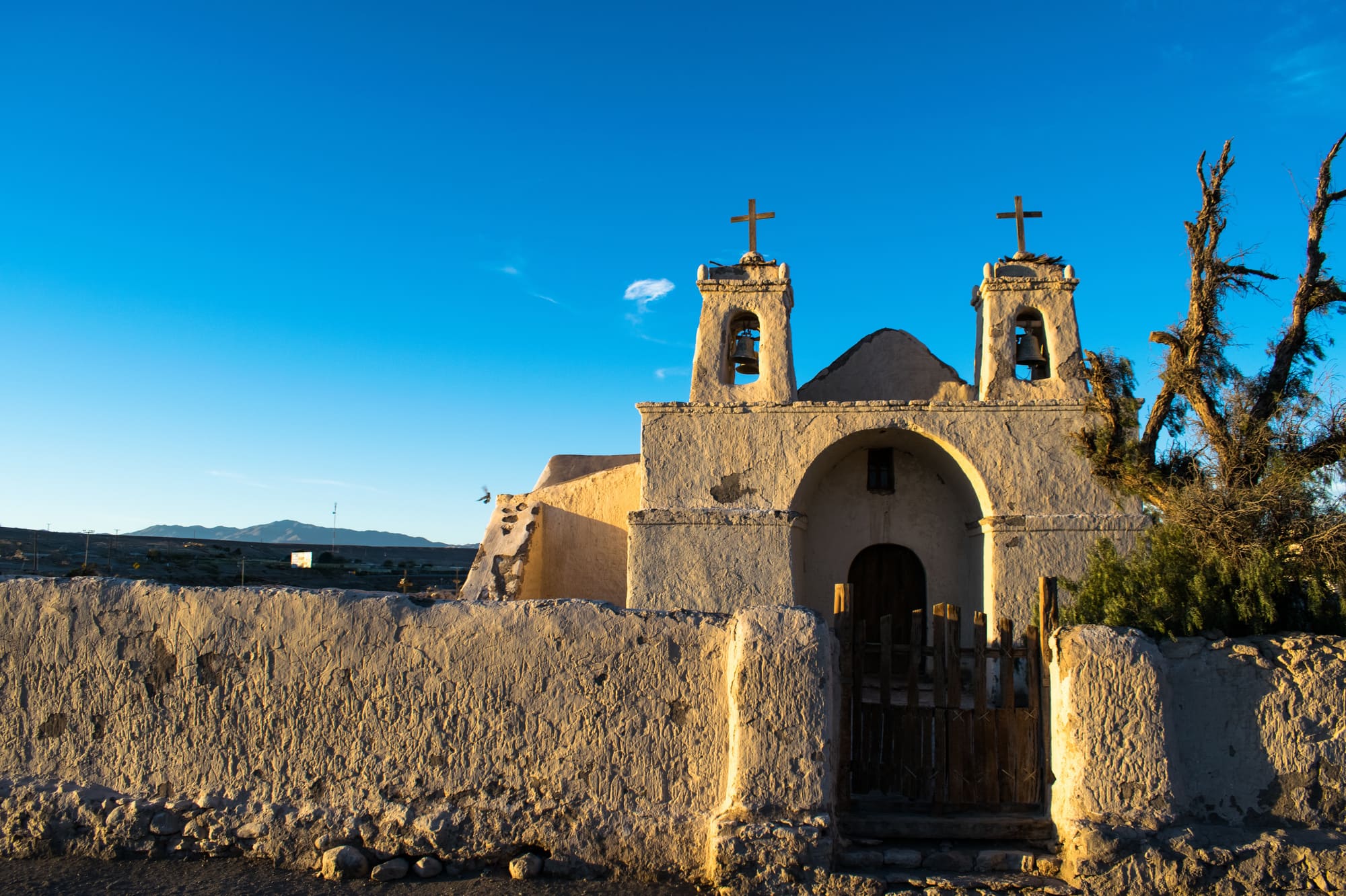 Eglise de Chiu-Chiu, Chili. Assurance voyage Chili