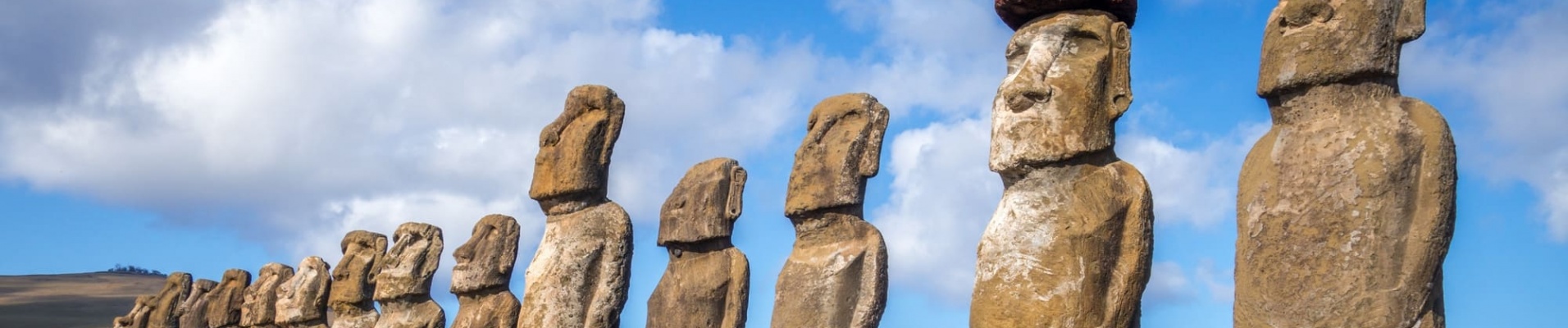 Statues Moais, ahu Tongariki, Ile de Paques, Chili