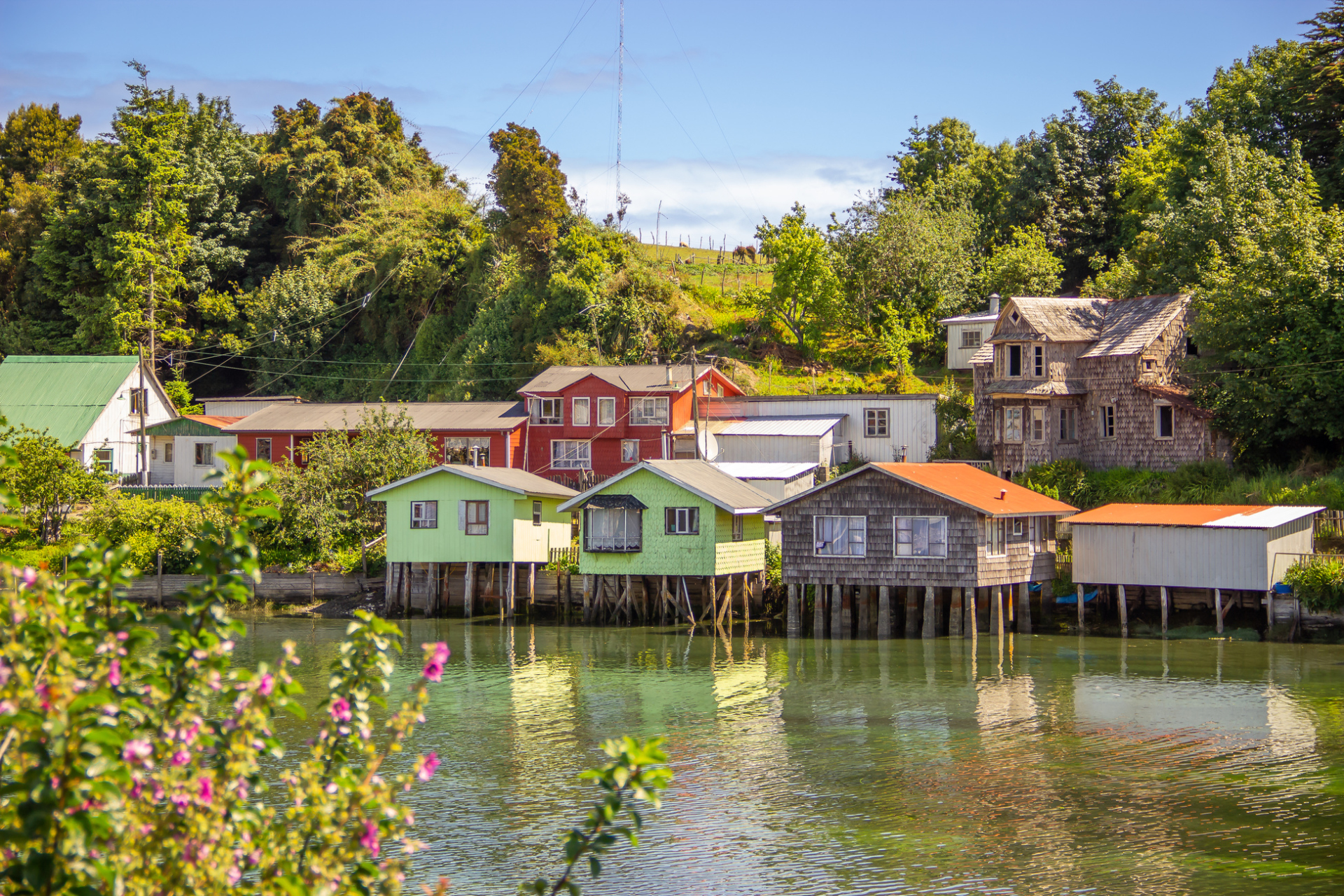 Maisons colorées sur pilotis, Chiloé