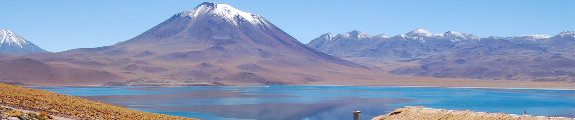 Lagoon Miscanti, Atacama, Chili